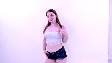 LA New Girl cum scene
